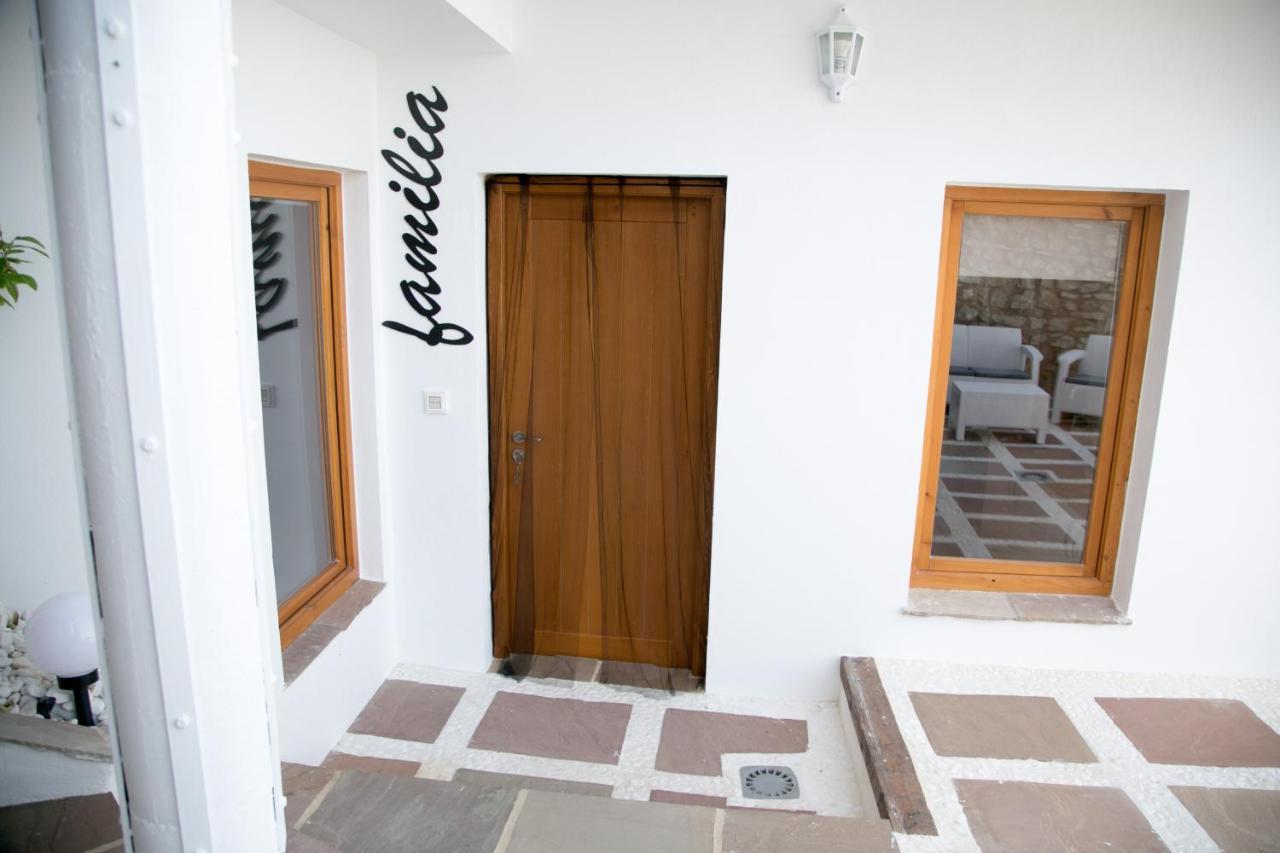 Turisticos La Casa Vieja Aparthotel Sabiote